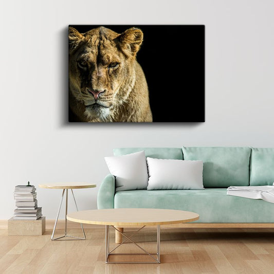Dişi Aslan - Altın Tüylü Kraliçe Portresi Kanvas Tablo