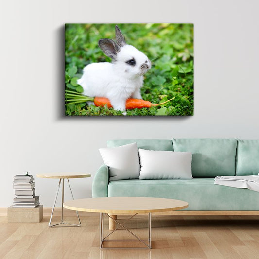 Minik Tavşan - Havuçlu Yemek Vakti Kanvas Tablo