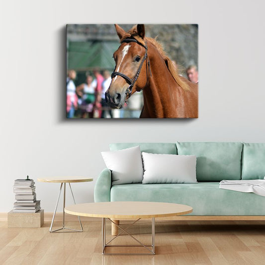 Asil Duruş - Kahverengi Atın Portresi Kanvas Tablo