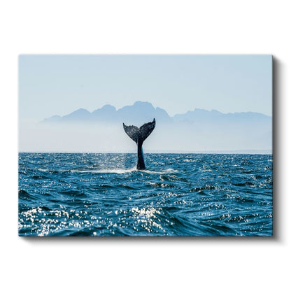 Balina Kuyruğu - Mavi Sularda Yükselen Zarafet Kanvas Tablo