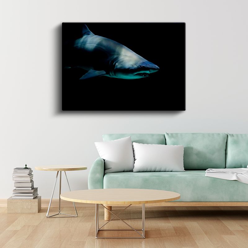 Karanlık Sularda Köpekbalığı - Yandan Profil Kanvas Tablo