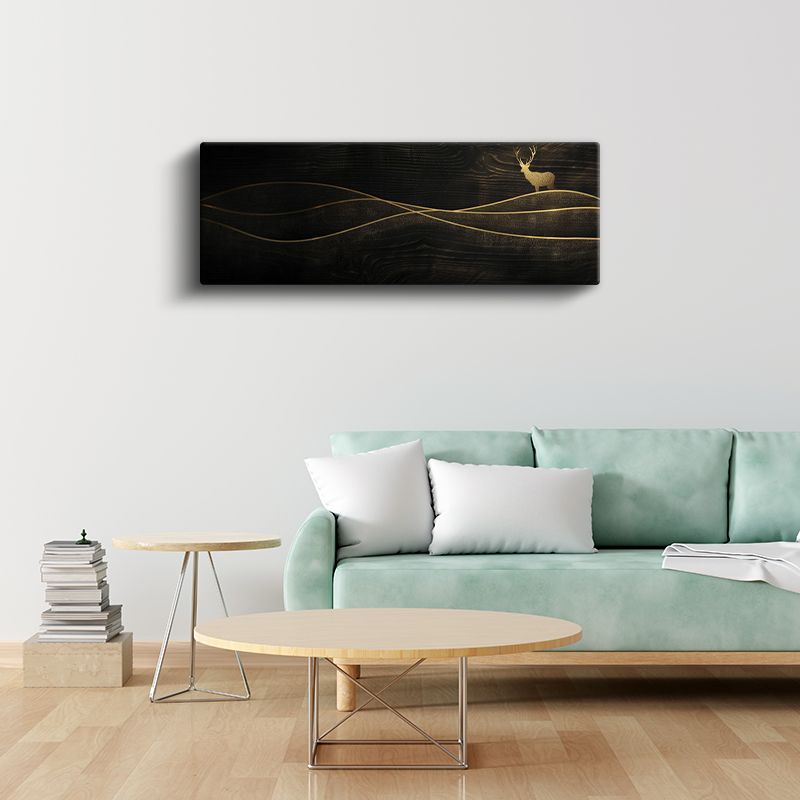 Altın Geyik - Siyah Zeminde Zarif Siluet Kanvas Tablo