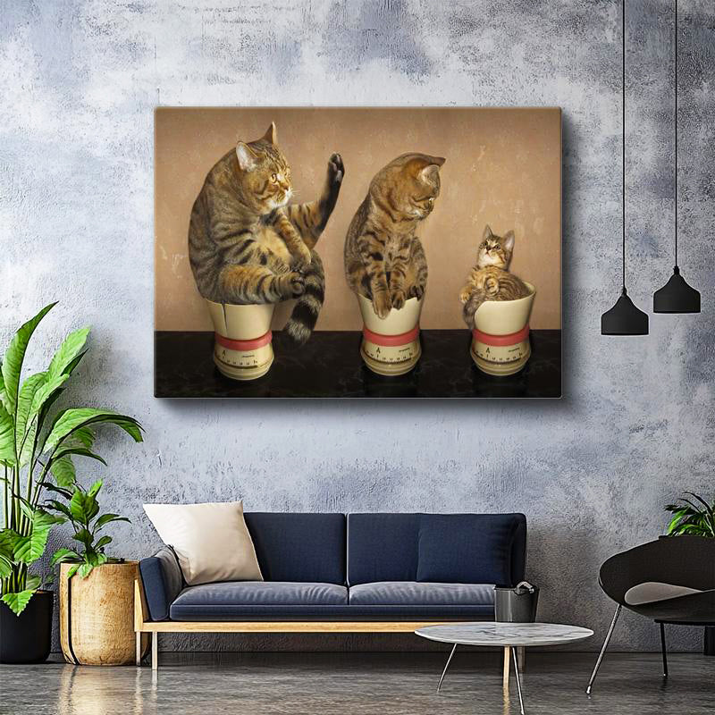 Yatay Kanvas Tablo Terazi Üzerinde Üç Kedi Kedi Tablosu Ev Ofis Duvar Dekoru