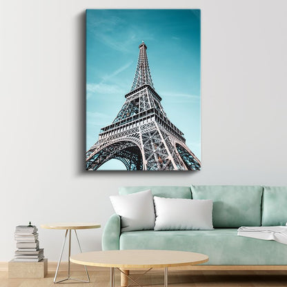 Eyfel Kulesi - Mavi Gökyüzü Altında Kanvas Tablo