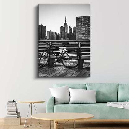 New York Manzarası - Bisiklet ve Bank Kanvas Tablo