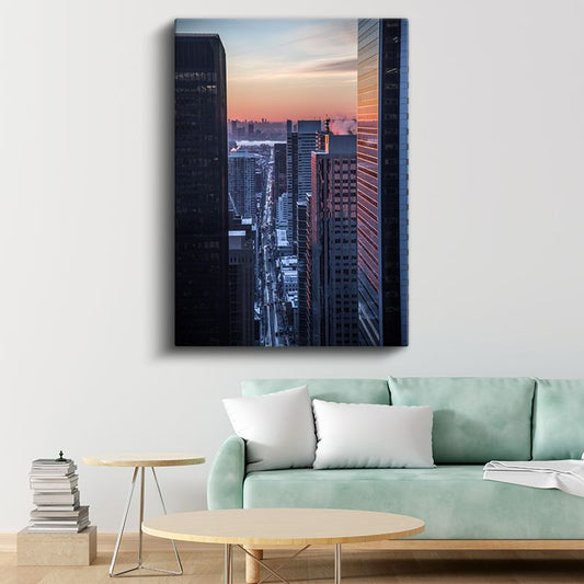 Gökdelenler Arası - Gün Batımı Sokakları Kanvas Tablo