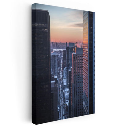 Gökdelenler Arası - Gün Batımı Sokakları Kanvas Tablo