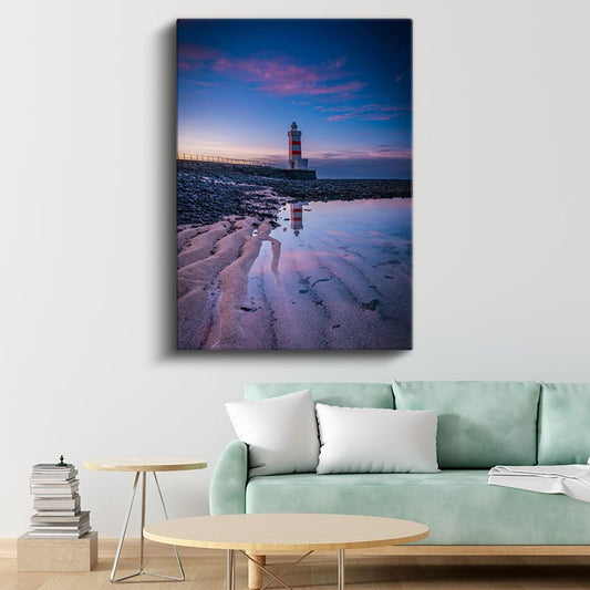 Deniz Feneri - Alacakaranlıkta Kumsal Yansımaları Kanvas Tablo