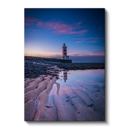 Deniz Feneri - Alacakaranlıkta Kumsal Yansımaları Kanvas Tablo