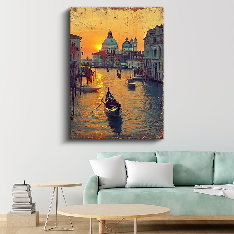 Venedik Kanalları - Altın Gün Batımında Gondollar Kanvas Tablo