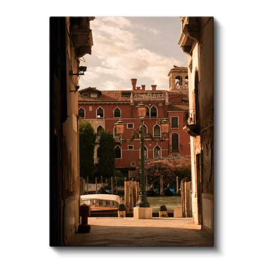Venedik Sokağı - Kırmızı Saray ve Kanal Manzarası Kanvas Tablo