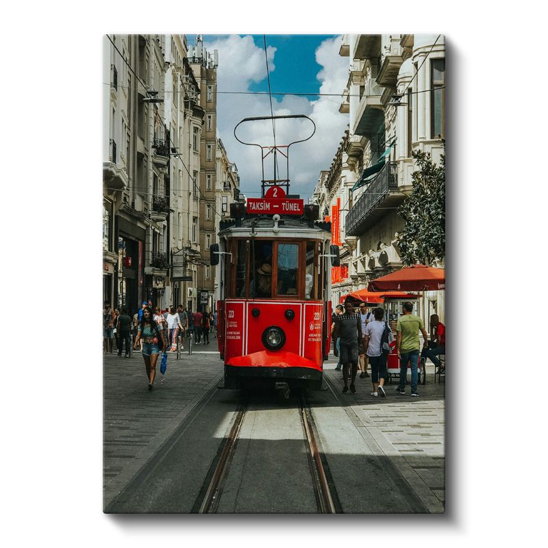 Nostaljik Tramvay - İstiklal Caddesi'nin Kırmızı İkonu Kanvas Tablo