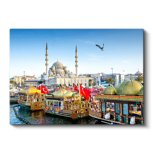 Yeni Camii - İstanbul'un Renkli Tekneleri Kanvas Tablo
