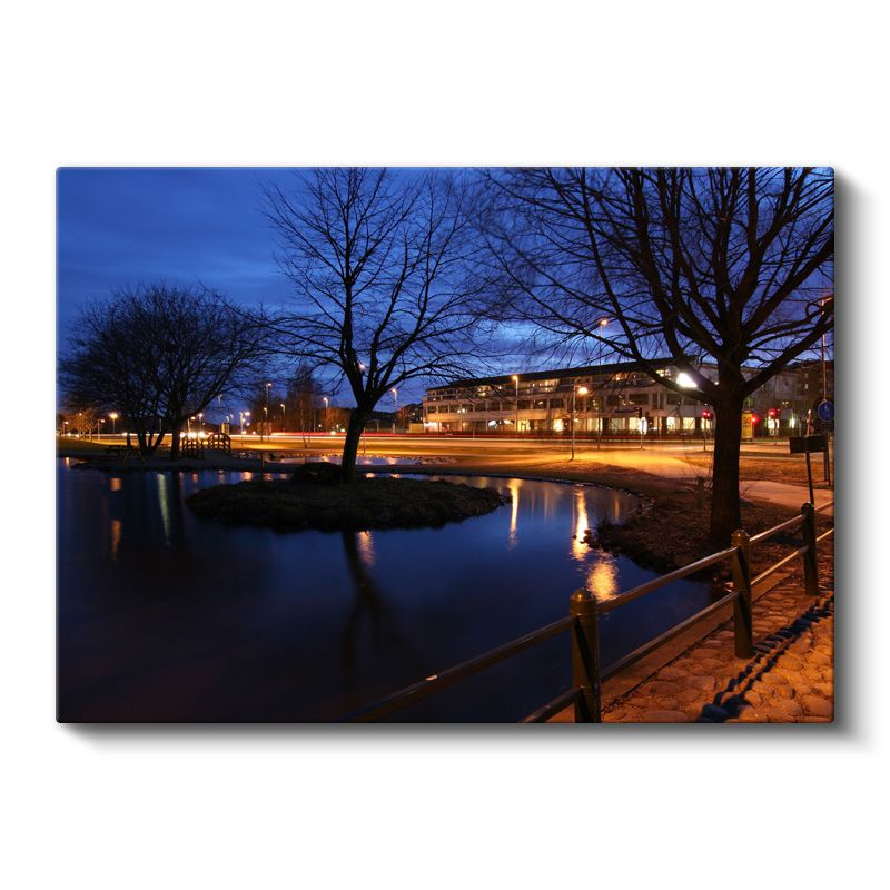 Kanal Kenarı - Akşam Yansımaları ve Ağaçlar Kanvas Tablo