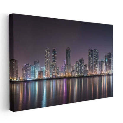 Dubai Gökdelenleri - Renkli Işıklar Yansıması Kanvas Tablo