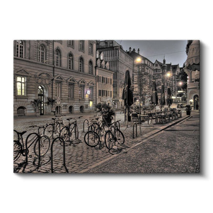 Avrupa Meydanı - Gece Bisikletler Kanvas Tablo