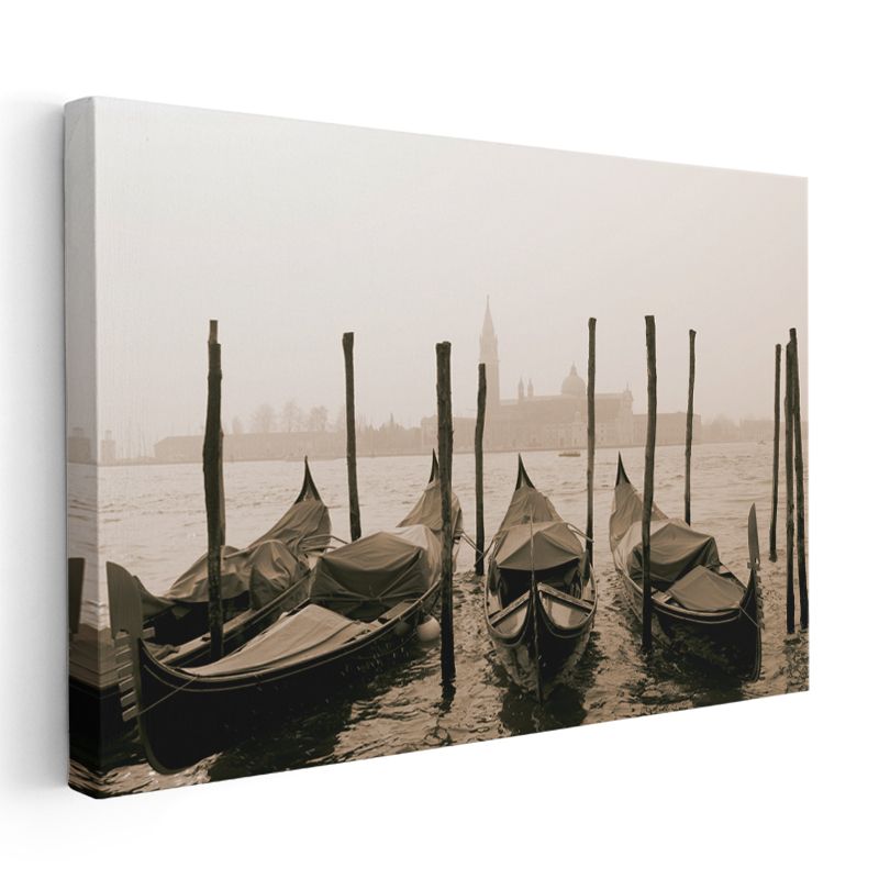 Venedik Gondolları - Sisli Sabah Manzarası Kanvas Tablo