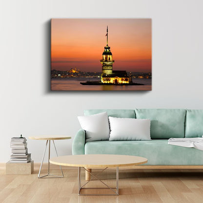 Kız Kulesi - Gün Batımında Işıklı Deniz Feneri Kanvas Tablo