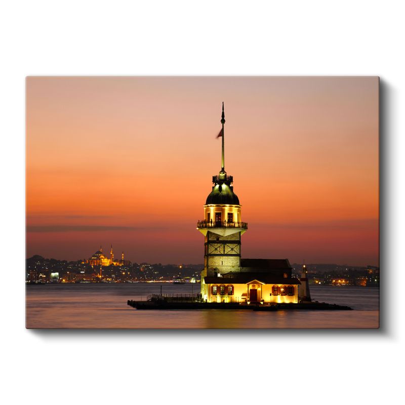 Kız Kulesi - Gün Batımında Işıklı Deniz Feneri Kanvas Tablo