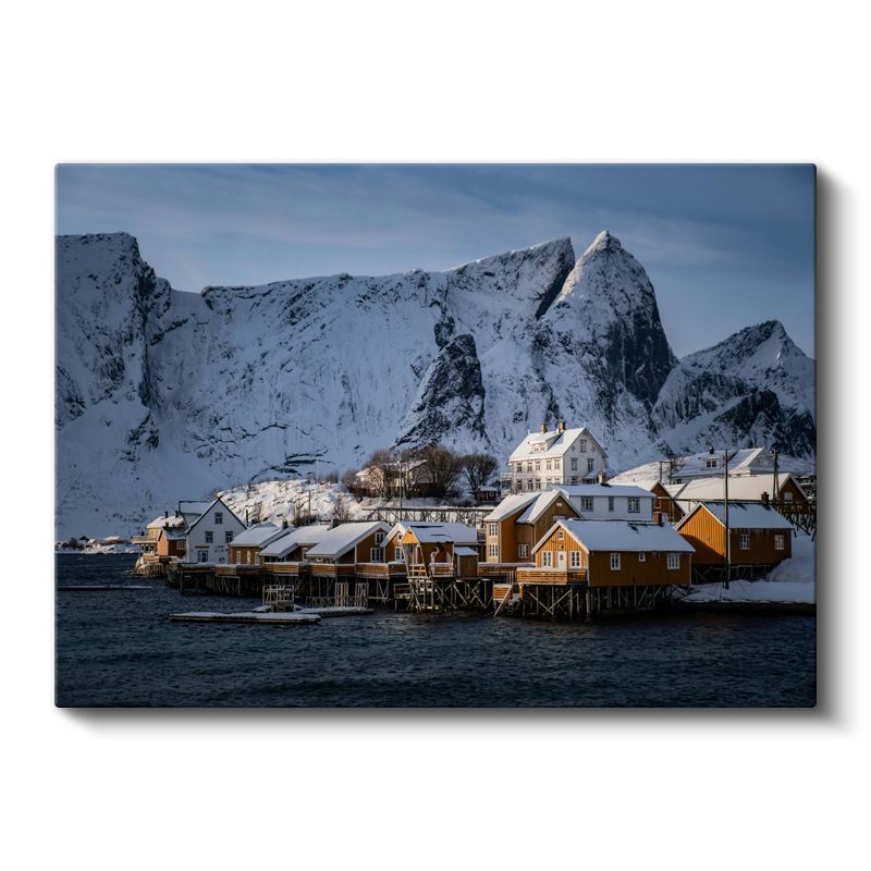Norveç Evleri - Karlı Dağlar Eteklerinde Balıkçı Köyü Kanvas Tablo