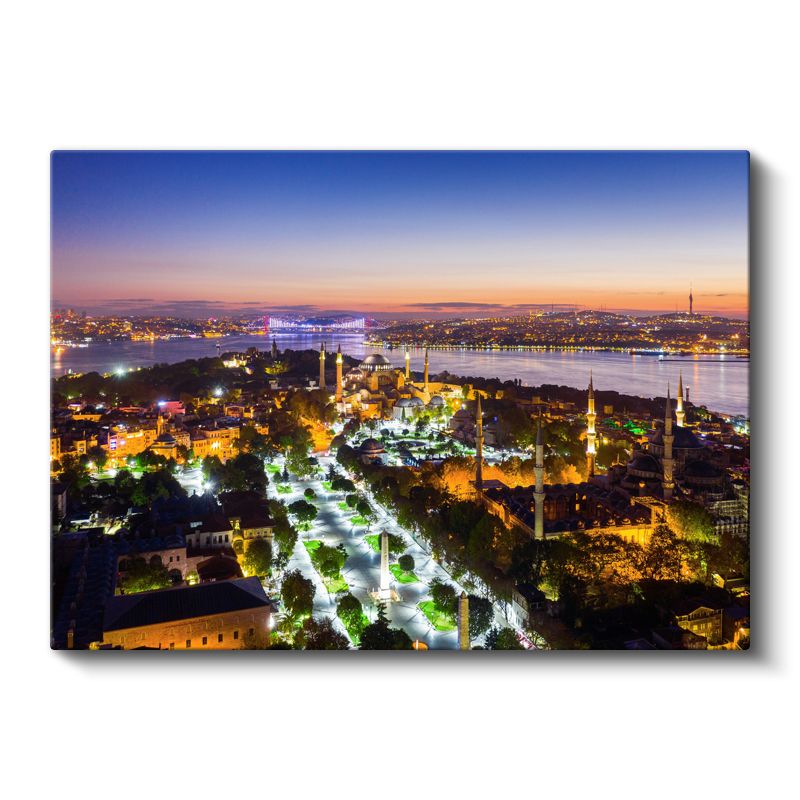 Sultanahmet Bölgesi - Gece Işıklarında İstanbul Kanvas Tablo