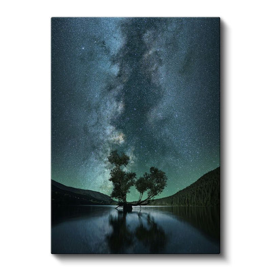 Samanyolu - Göl Üzerinde Yalnız Ağaç Kanvas Tablo