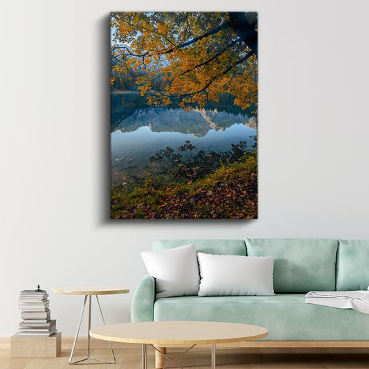 Sonbahar Gölü - Altın Yapraklar ve Dağ Yansımaları Kanvas Tablo