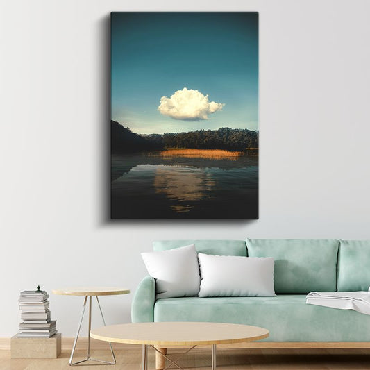 Yalnız Bulut - Orman Gölü Üzerinde Huzurlu Yansıma Kanvas Tablo