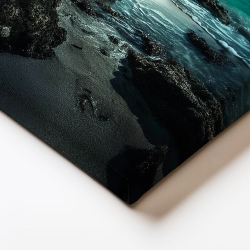 Dikey Kanvas Tablo Mistik Yeşil Dolunay ve Kayalık Sahil Manzara Tablosu Ev Ofis Duvar Dekoru