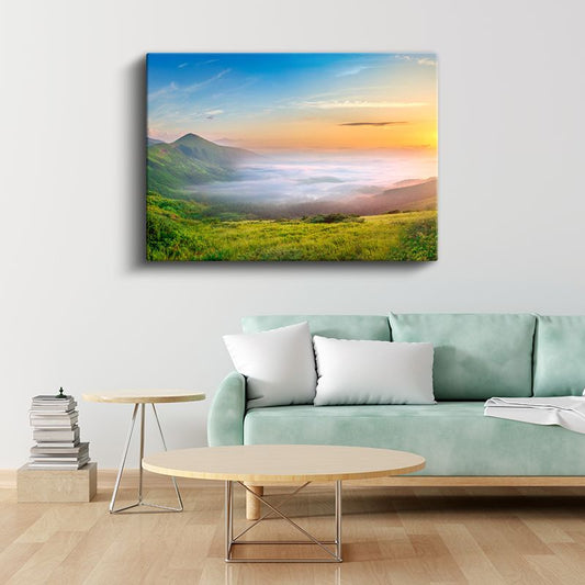 Sisli Vadi - Gün Doğumu ve Yeşil Tepeler Kanvas Tablo