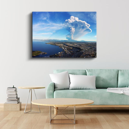 Volkan Patlaması - Kıyı Şehrinde Doğa Olayı Kanvas Tablo