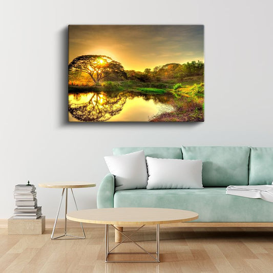 Altın Gün Batımı - Göl Kenarında Yansımalı Ağaç Kanvas Tablo