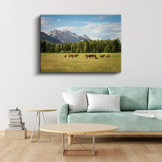 Vahşi Atlar - Dağ Eteklerinde Özgürlük Kanvas Tablo