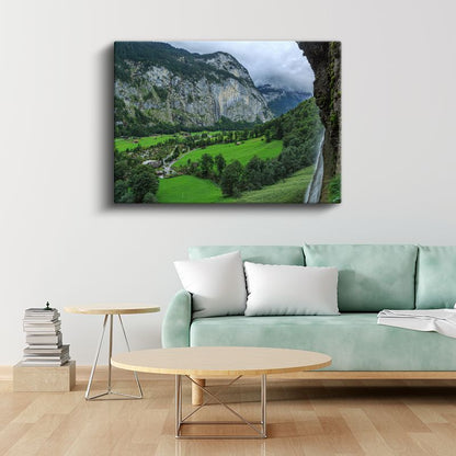 Alp Vadisi - Yeşil Çayırlar ve Şelale Manzarası Kanvas Tablo