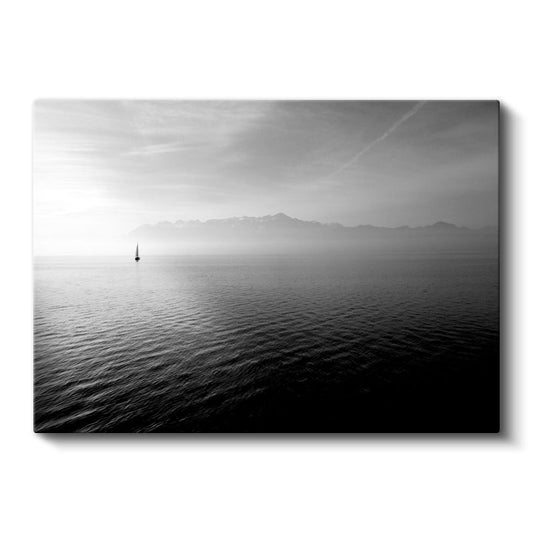 Yalnız Yelkenli - Sisli Denizde Huzur Yolculuğu Kanvas Tablo