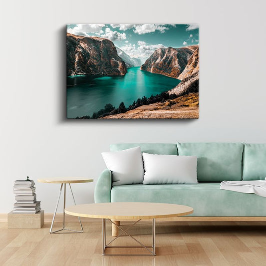 Turkuaz Fiyort - Dağlar Arasında Huzur Veren Su Manzarası Kanvas Tablo
