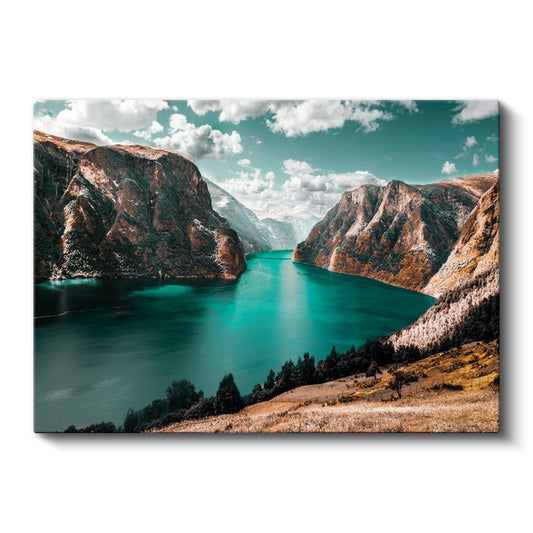 Turkuaz Fiyort - Dağlar Arasında Huzur Veren Su Manzarası Kanvas Tablo