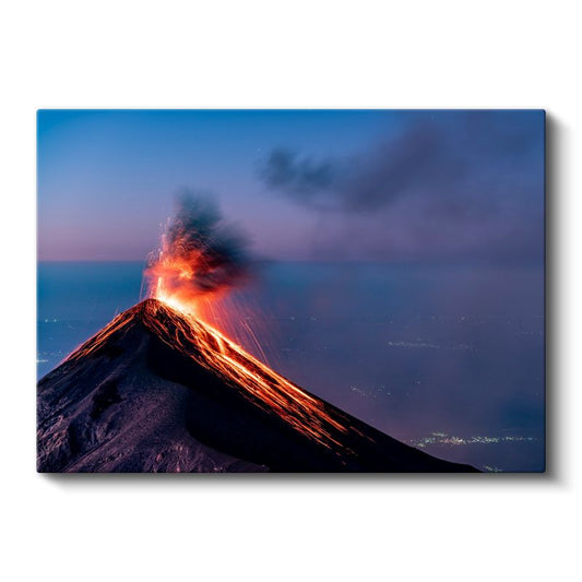 Yanardağ Patlaması - Alev ve Lav Dansı Kanvas Tablo