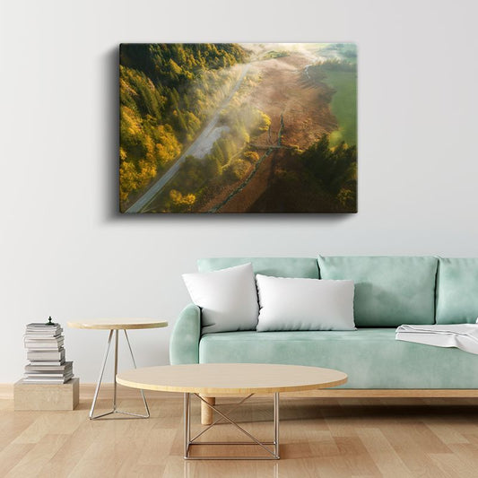 Sonbahar Vadisi - Altın Renkli Orman ve Dere Manzarası Kanvas Tablo