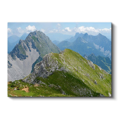 Alp Dağları - Yeşil Zirveler ve Görkemli Silsileler Kanvas Tablo