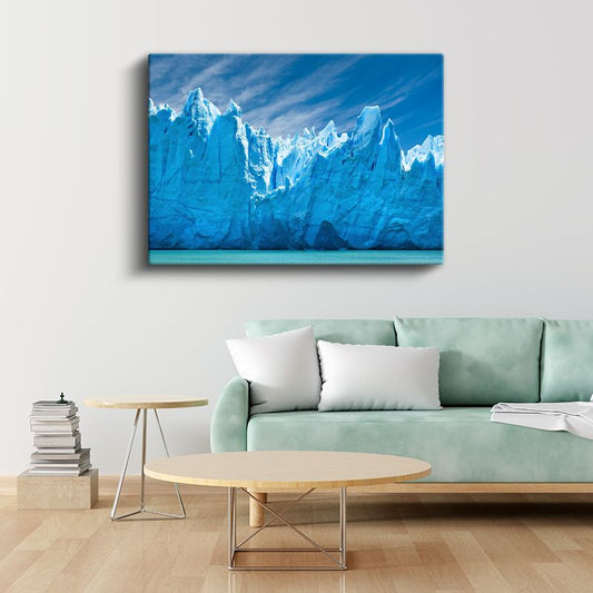Buzul Heybeti - Turkuaz Suda Yükselen Mavi Buz Dağları Kanvas Tablo