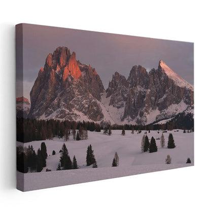 Alp Zirvesi - Gün Doğumunda Karlı Dağ Silsilesi Kanvas Tablo