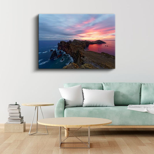 Kıyı Kayalıkları - Alev Renkli Gün Batımında Okyanus Manzarası Kanvas Tablo