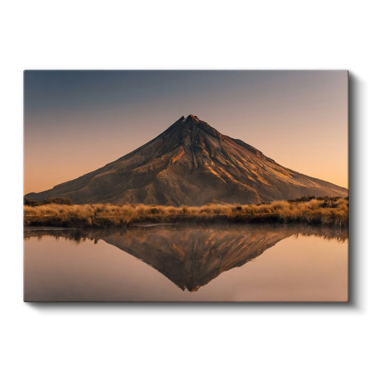 Yanardağ - Gün Batımında Göl Yansıması Kanvas Tablo