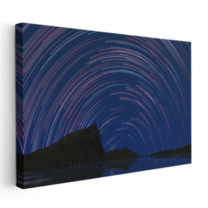 Yıldız İzleri - Gece Gökyüzünün Büyüleyici Dansı Kanvas Tablo