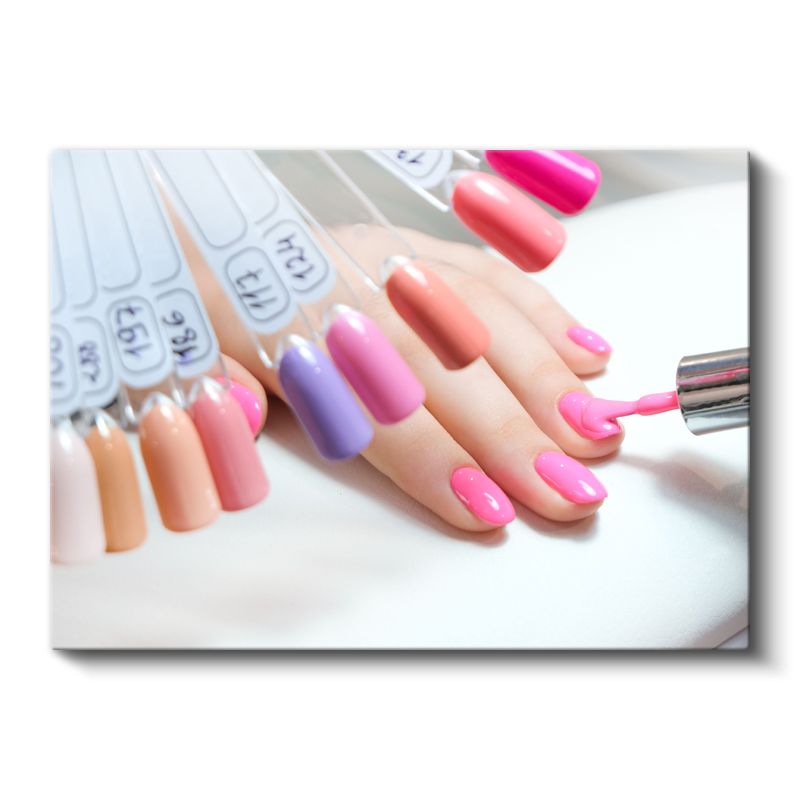 Tırnak Tasarımcısı - Renkli Oje Uygulaması Kanvas Tablo