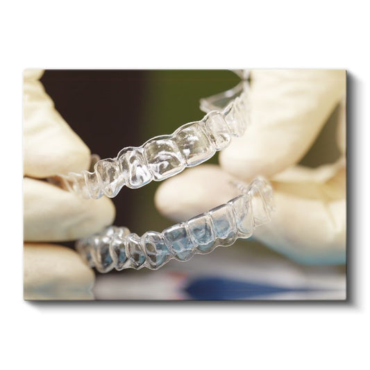 Diş Hekimi - Şeffaf Diş Plakları Kanvas Tablo