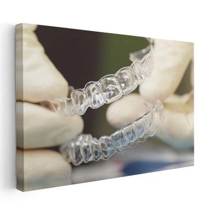 Diş Hekimi - Şeffaf Diş Plakları Kanvas Tablo