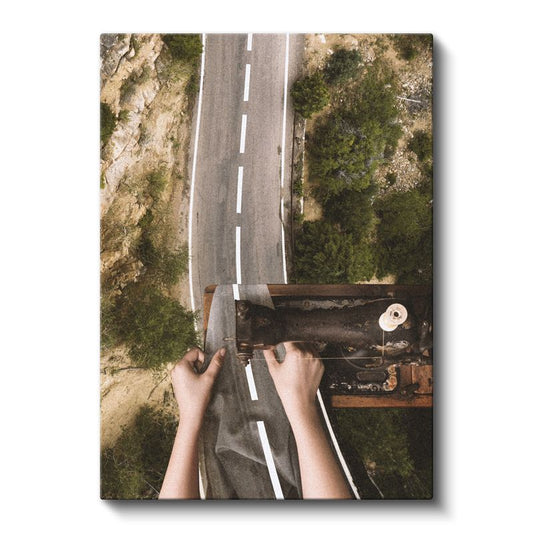 Yolculuğun Dikişi - Gerçekliği Yeniden Şekillendiren Eller Kanvas Tablo