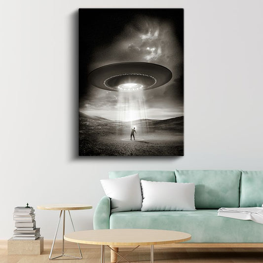 Kozmik Karşılaşma - Işık Huzmesindeki İnsan Silüeti Kanvas Tablo